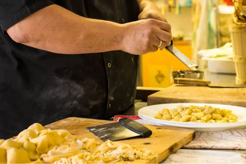 Truffle hunting experience in Tuscany